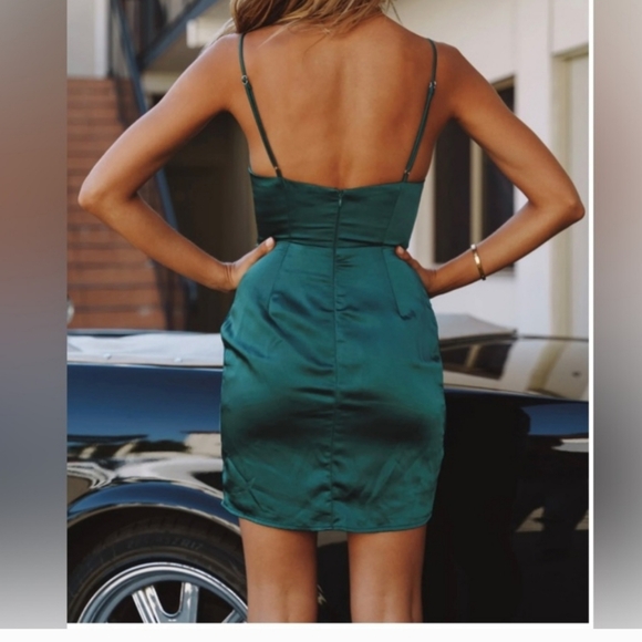 Selfie Leslie Aphrodite Molded Cup Party Dress Forest Green XS - Picture 3 of 10